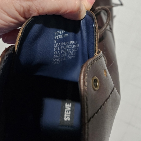 Men's Brown Leather Steve MaddenBoots - Picture 4 of 10